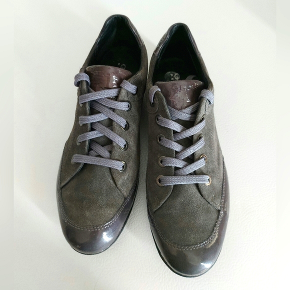 Geox Women's Grey Leather Sneakers - EU 39 - Picture 2 of 11